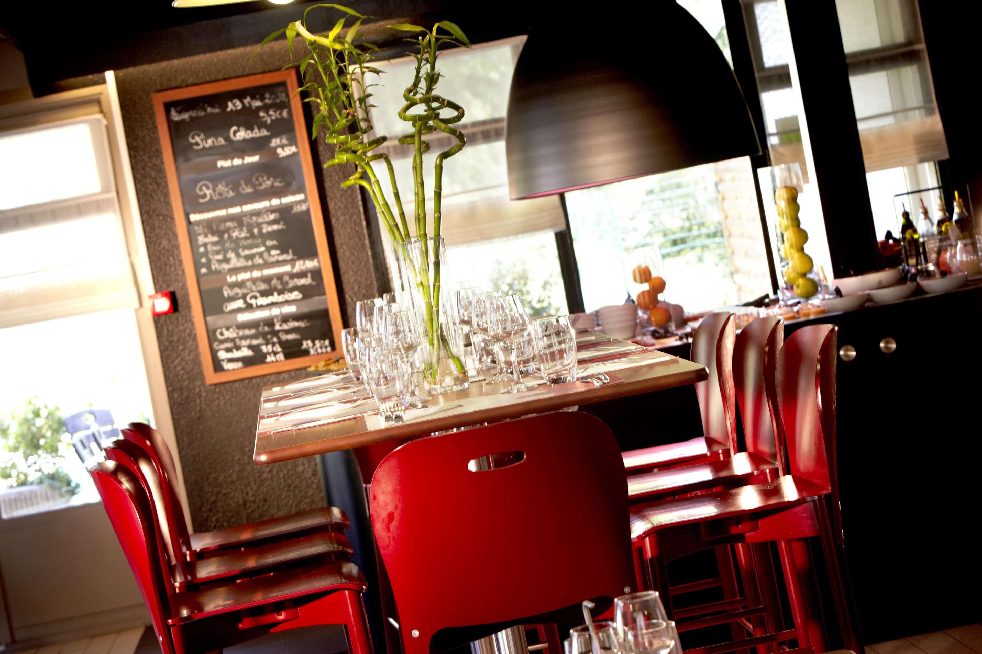 Campanile Hotel אוש מראה חיצוני תמונה
