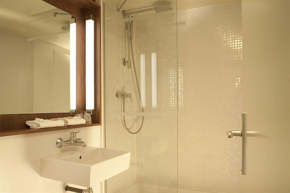 Campanile Hotel אוש חדר תמונה